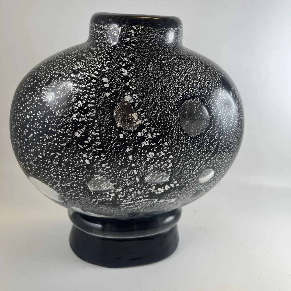 Dale Tiffany Black Widow Art Glass Vase, Original Sticker